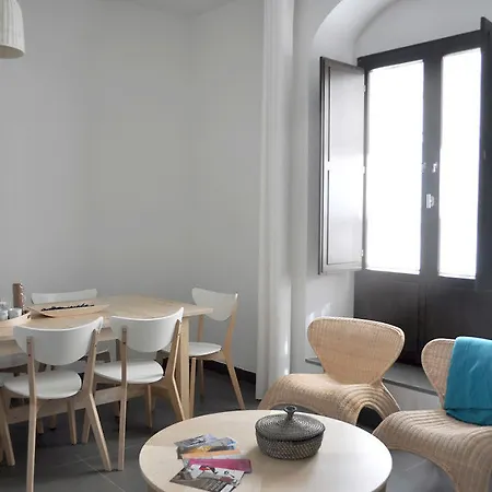 Apartamentos Patio De Viana * Córdoba